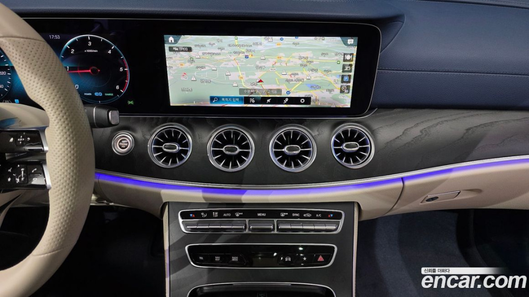 Mercedes-Benz E-Class E300d 4MATIC Coupe, 2022