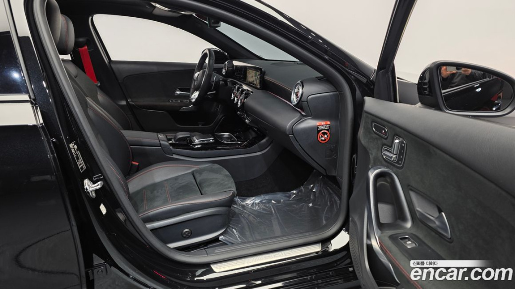 Mercedes-Benz A-Class AMG A35 4MATIC Sedan, 2022