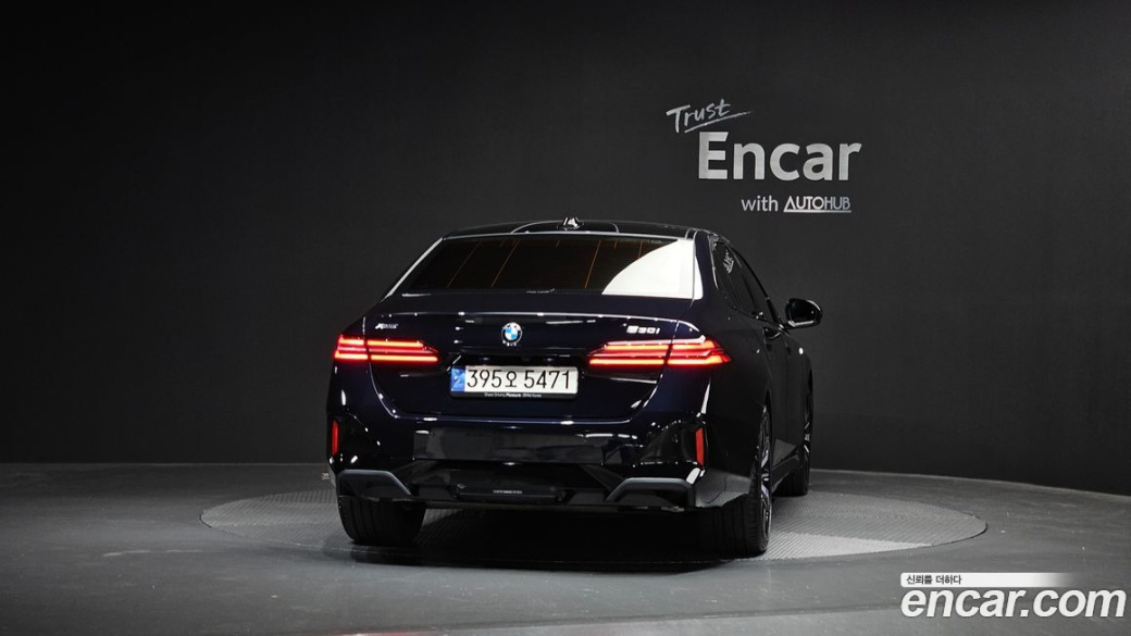 BMW 5-Series 530i xDrive M Sport, 2024