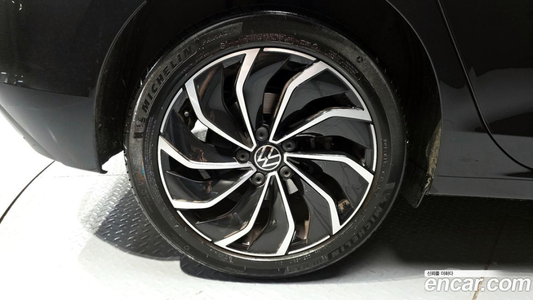 Volkswagen Golf 2.0 TDI Prestige, 2024