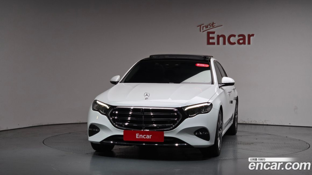 Mercedes-Benz E-Class E220d 4MATIC Exclusive, 2024