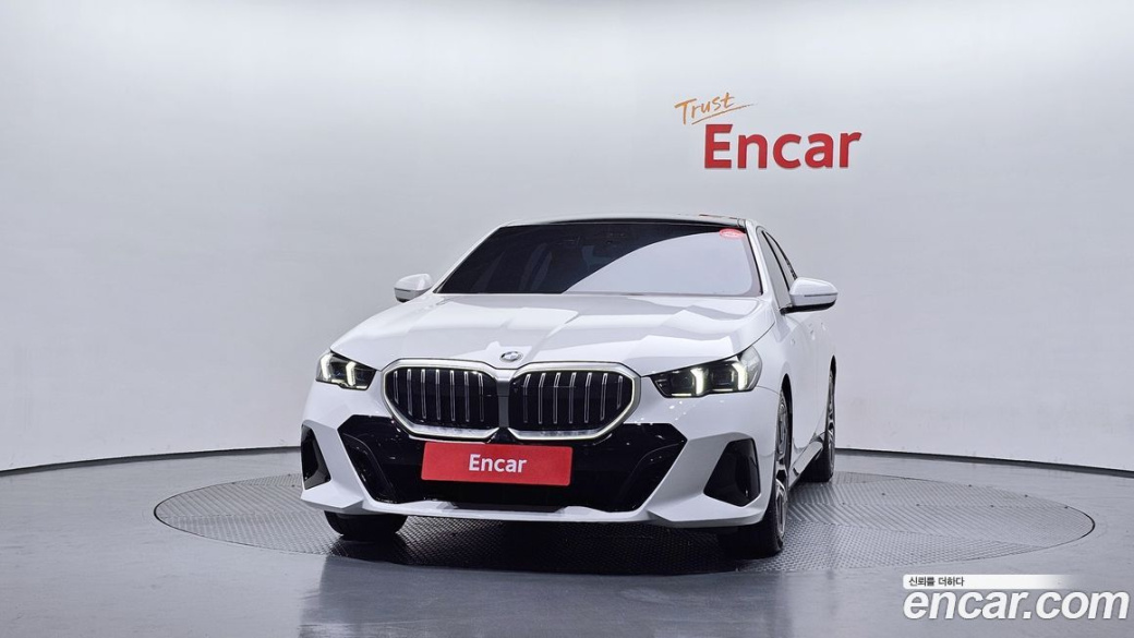 BMW 5-Series 520i M Sport, 2024