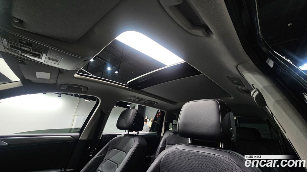 Volkswagen Tiguan 2.0 TSI Prestige, 2023