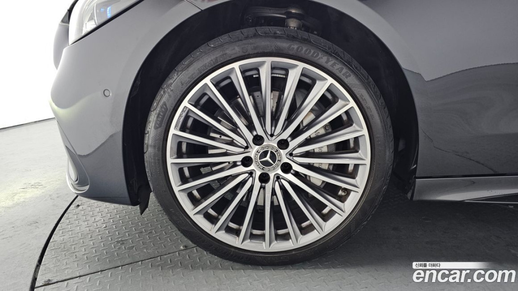Mercedes-Benz C-Class C300 AMG Line, 2022