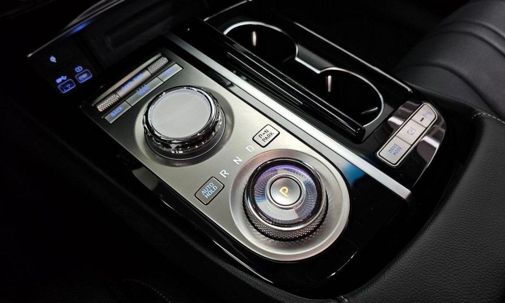 Genesis G80 Gasoline 2.5 Turbo AWD, 2024