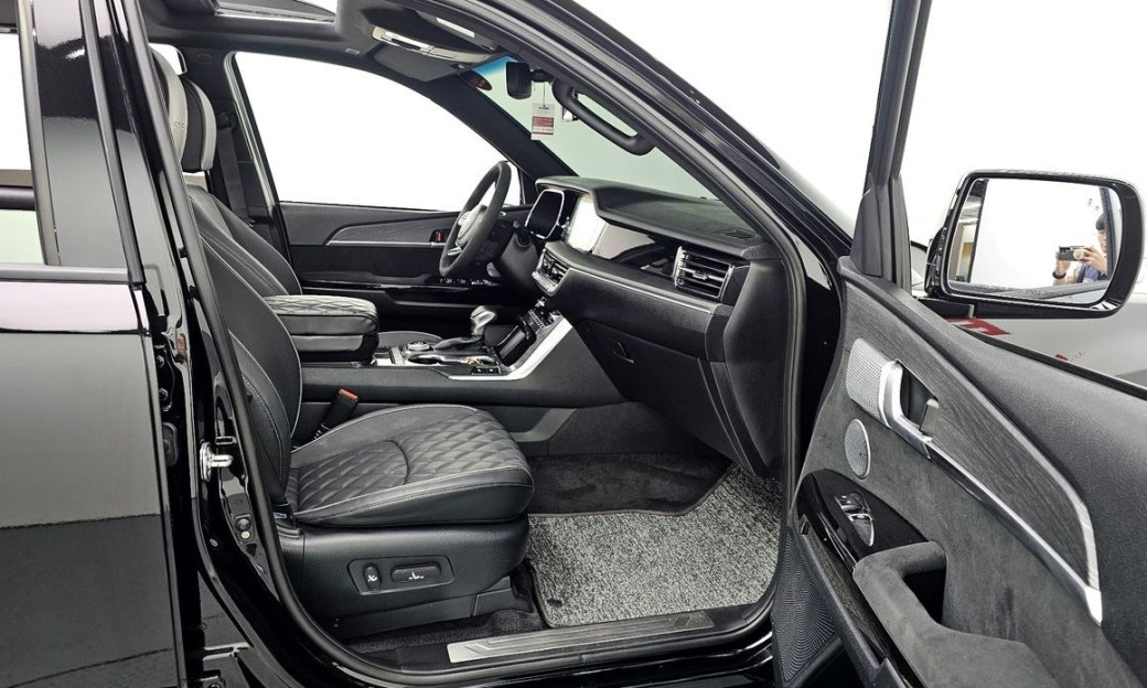 Kia Mohave Diesel 3.0 4WD 6-Seater, 2024