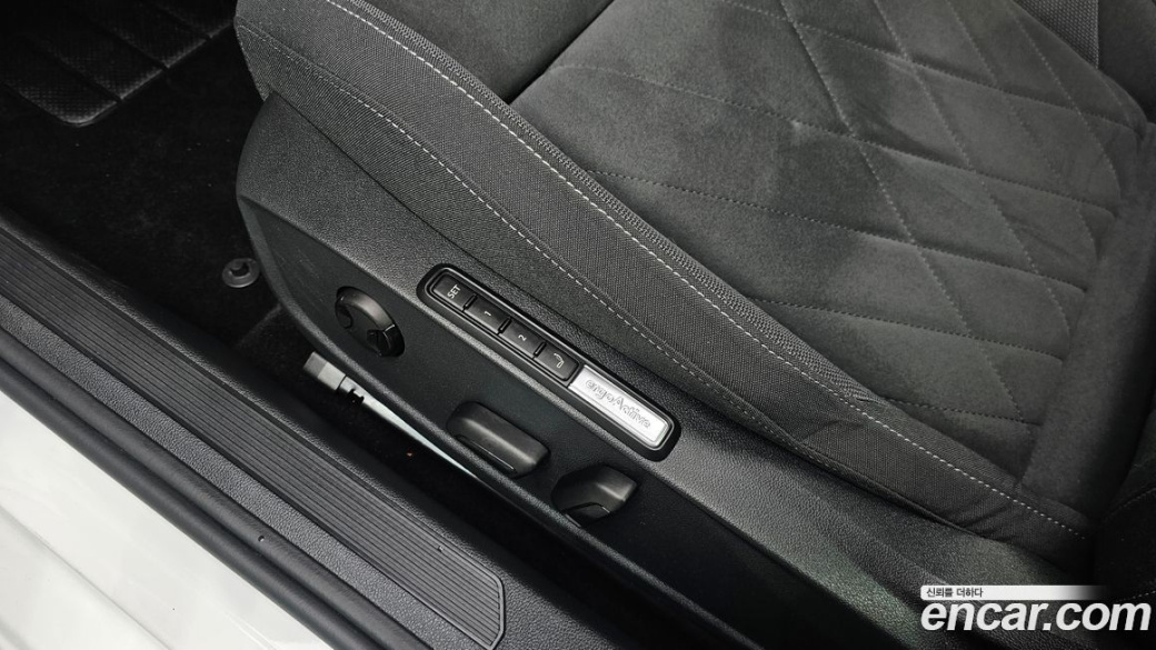 Volkswagen Golf 2.0 TDI Prestige, 2022