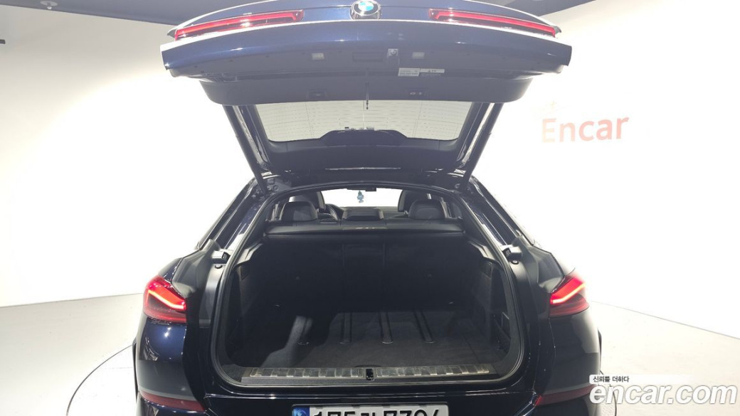 BMW X6 xDrive40i M Sport, 2023