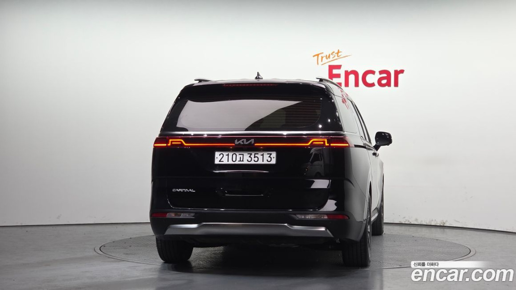 Kia Carnival 7-Seater Signature, 2023