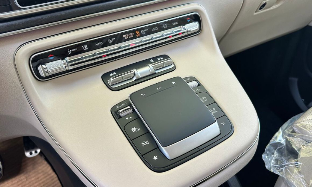 Mercedes-Benz V-Class V300 CDI, 2025