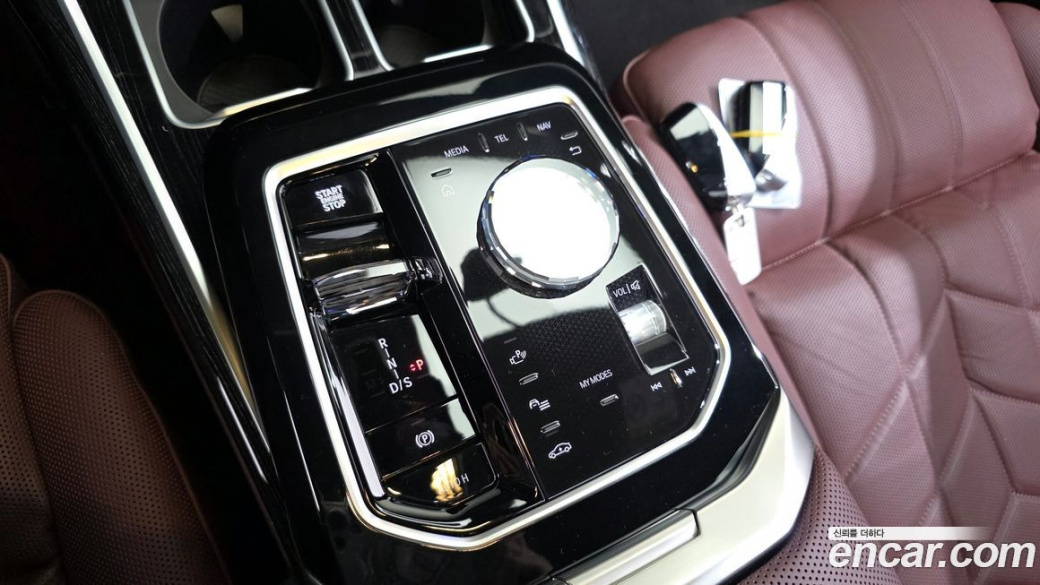 BMW 7-Series 740d xDrive M Sport, 2025