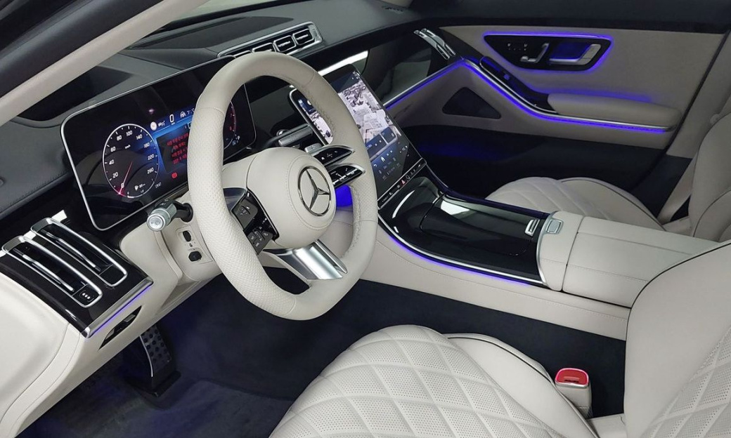 Mercedes-Benz S-Class S500 4MATIC, 2026