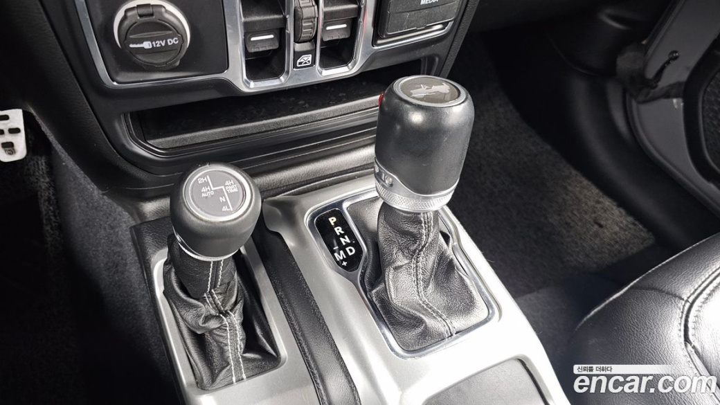 Jeep Wrangler 2.0 Overland Power Top 4Door, 2021