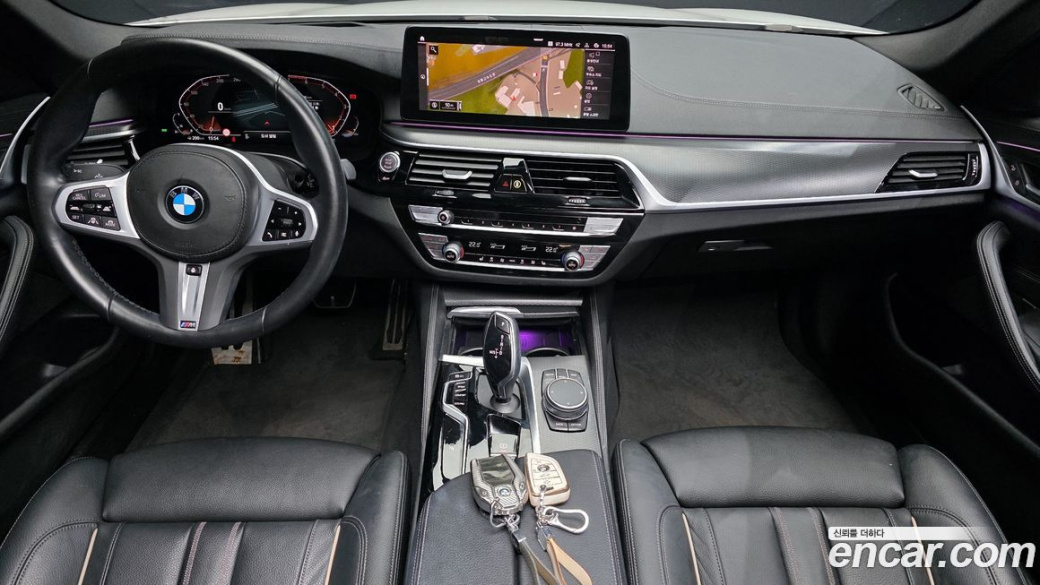 BMW 5-Series 520i M Sport, 2022