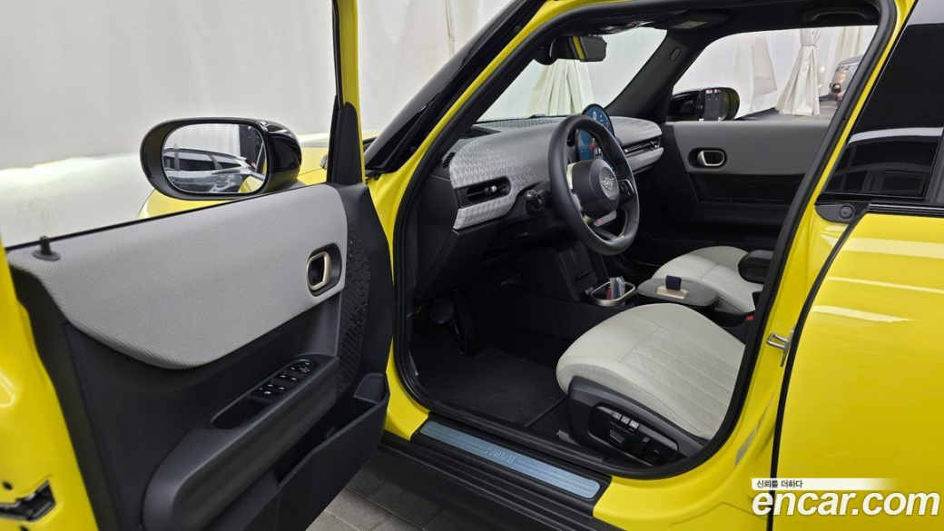 Mini Cooper 5 Door Favoured, 2025