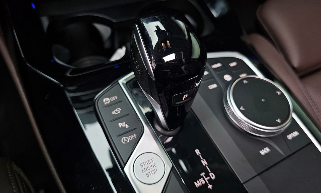 BMW X4 xDrive20i xLine, 2025
