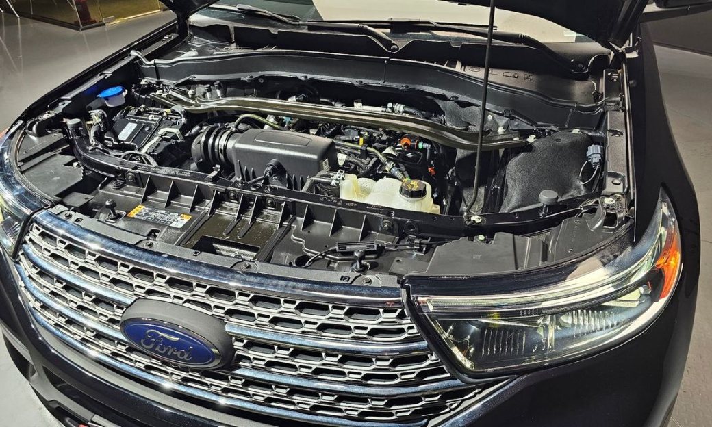 Ford Explorer 2.3 LimIted 4WD, 2021
