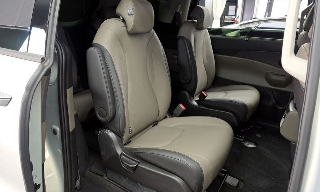 Kia Carnival 9-Seater Noblesse, 2025
