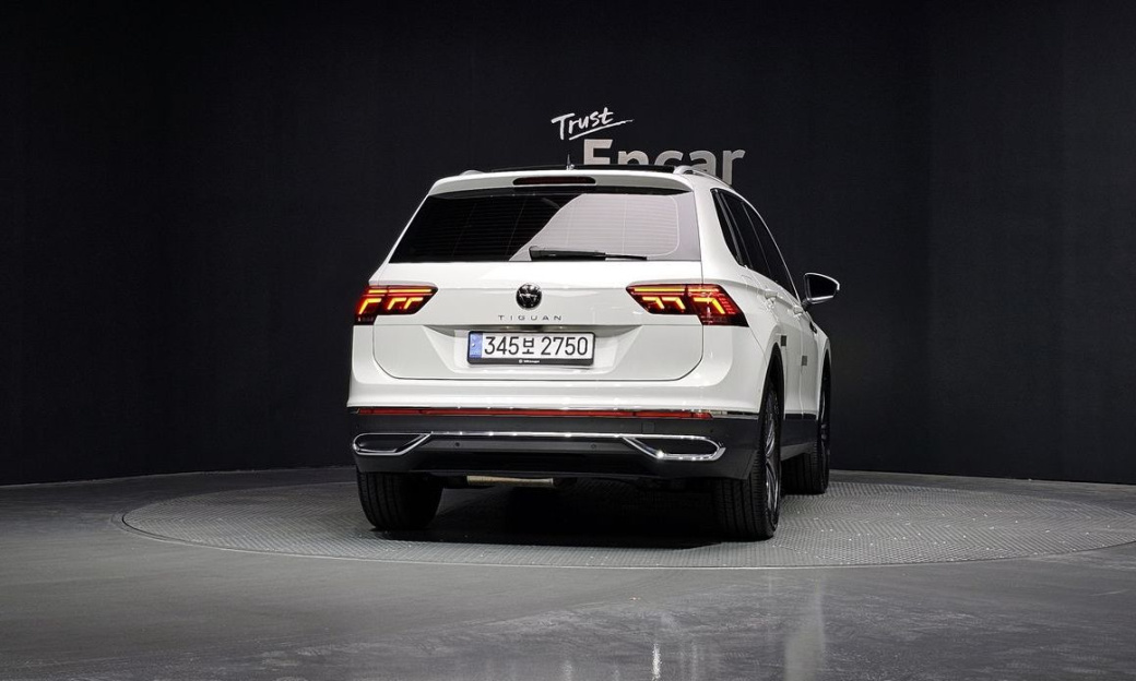 Volkswagen Tiguan 2.0 TDI Prestige, 2024