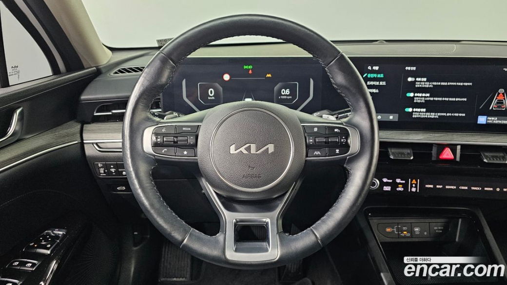 Kia K5 2.0, 2024