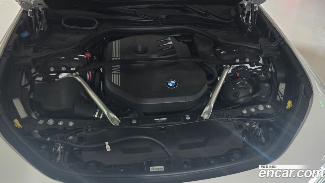 BMW 7-Series 740i xDrive M Sport, 2025