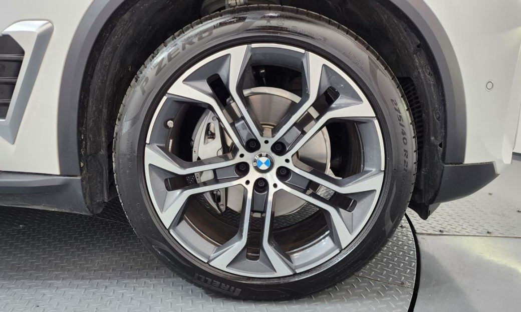 BMW X5 xDrive 40i xLine, 2025