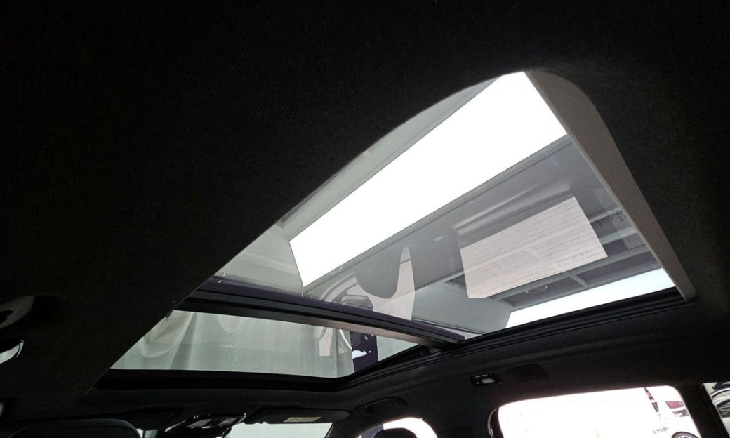 Volvo XC40 B4 Black Edition, 2025