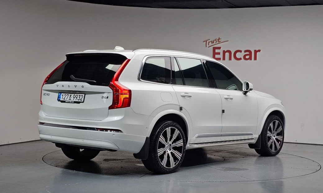 Volvo XC90 B6 Ultra Bright, 2025