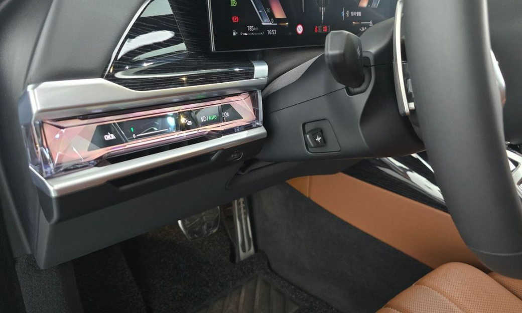 BMW 7-Series 740d xDrive M Sport, 2025