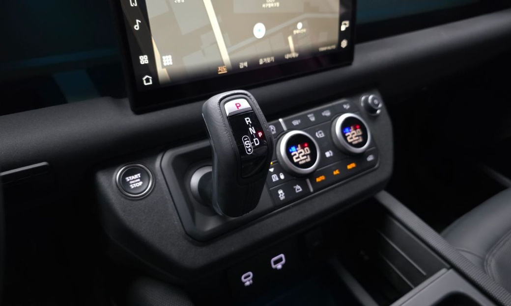 Land Rover Defender 110 D300 75th Edition, 2023