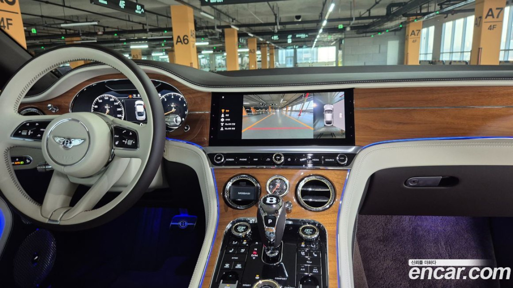 Bentley Continental 4.0 GT Azure, 2023