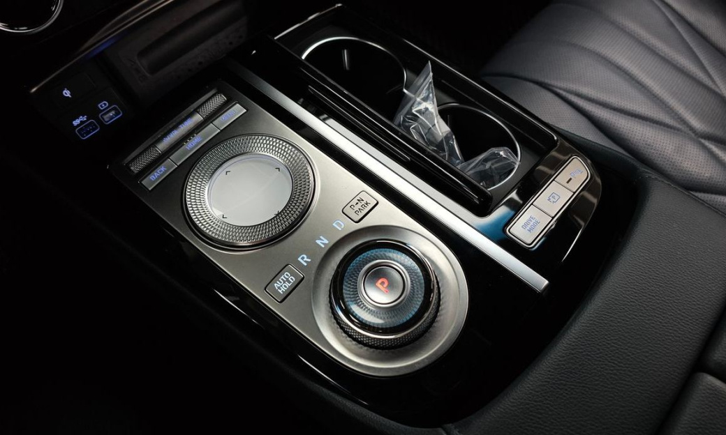 Genesis G80 Gasoline 2.5 Turbo AWD, 2022