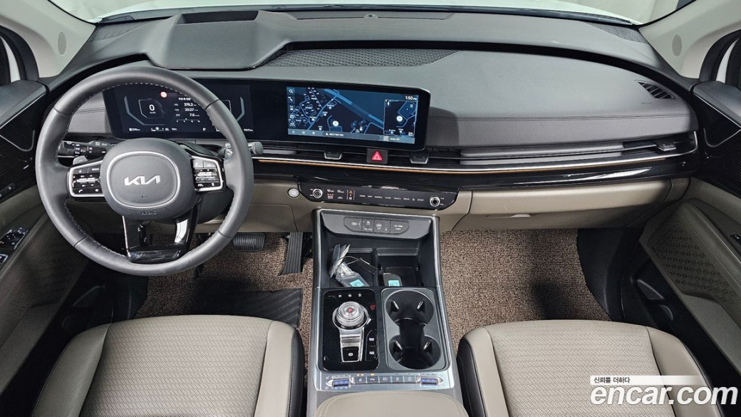 Kia Carnival 9-Seater Signature, 2025
