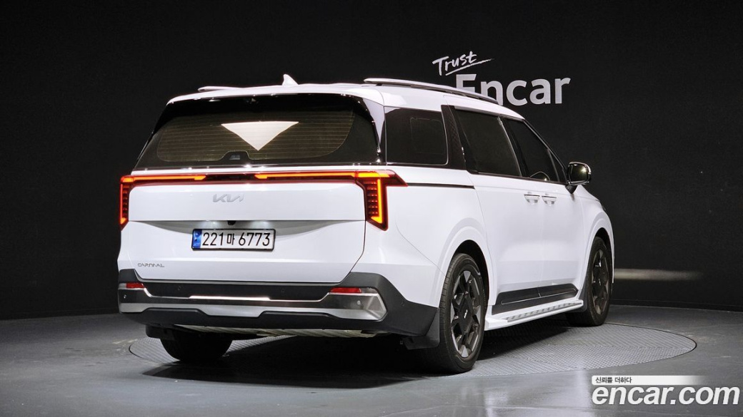 Kia Carnival 9-Seater Noblesse, 2025