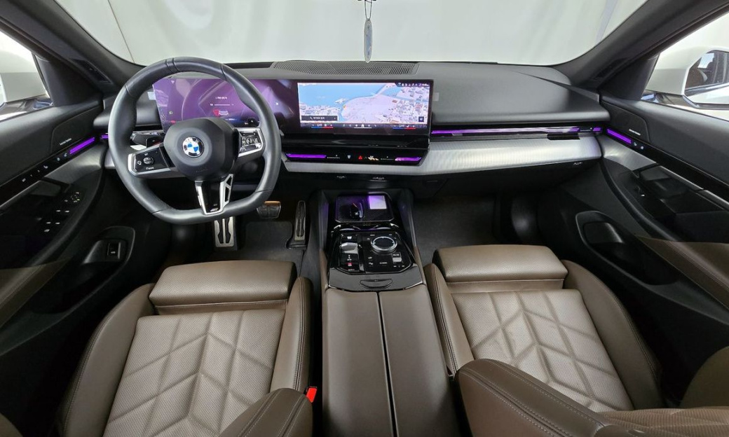 BMW 5-Series 520i M Sport, 2024
