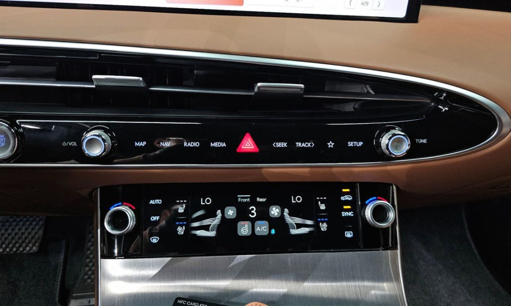 Genesis GV70 2.5T Gasoline 2WD, 2025
