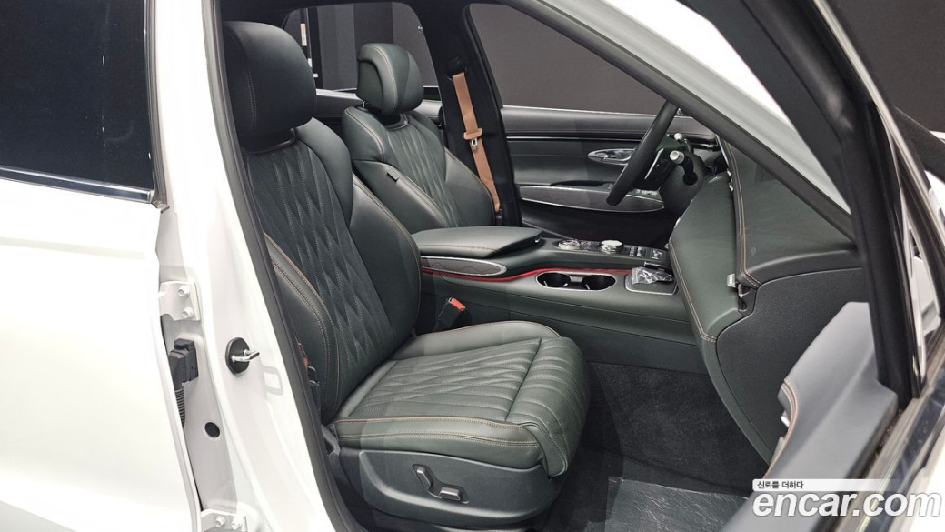 Genesis GV70 2.5T Gasoline 2WD, 2021