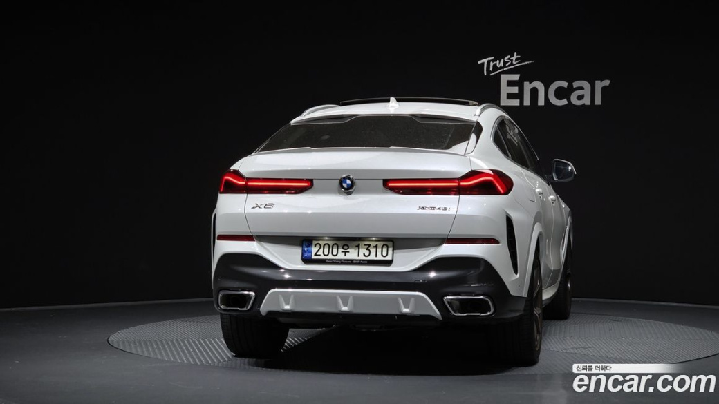 BMW X6 xDrive40i M Sport, 2023