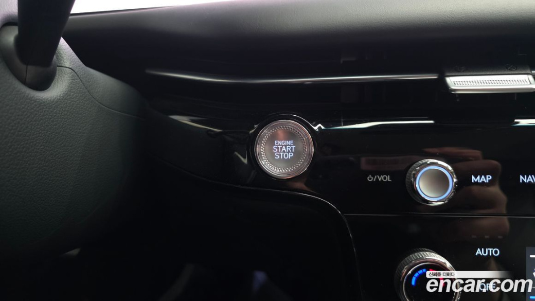 Genesis G80 Gasoline 2.5 Turbo AWD, 2025