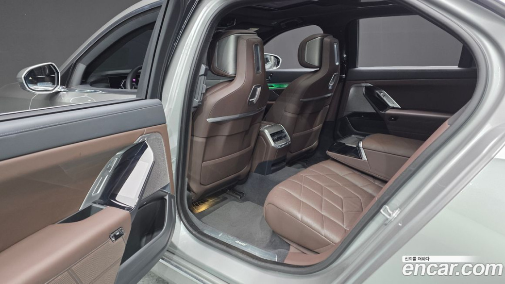 BMW 7-Series 740d xDrive Design Pure Excellence, 2023