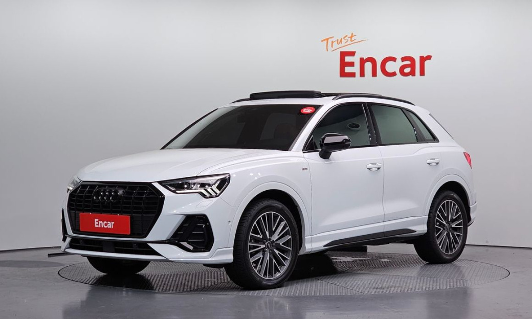 Audi Q3 35 TDI Premium, 2025