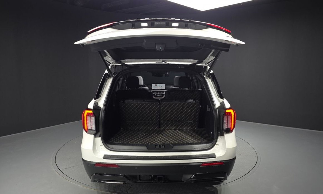 Ford Explorer 2.3 ST-Line 4WD, 2025
