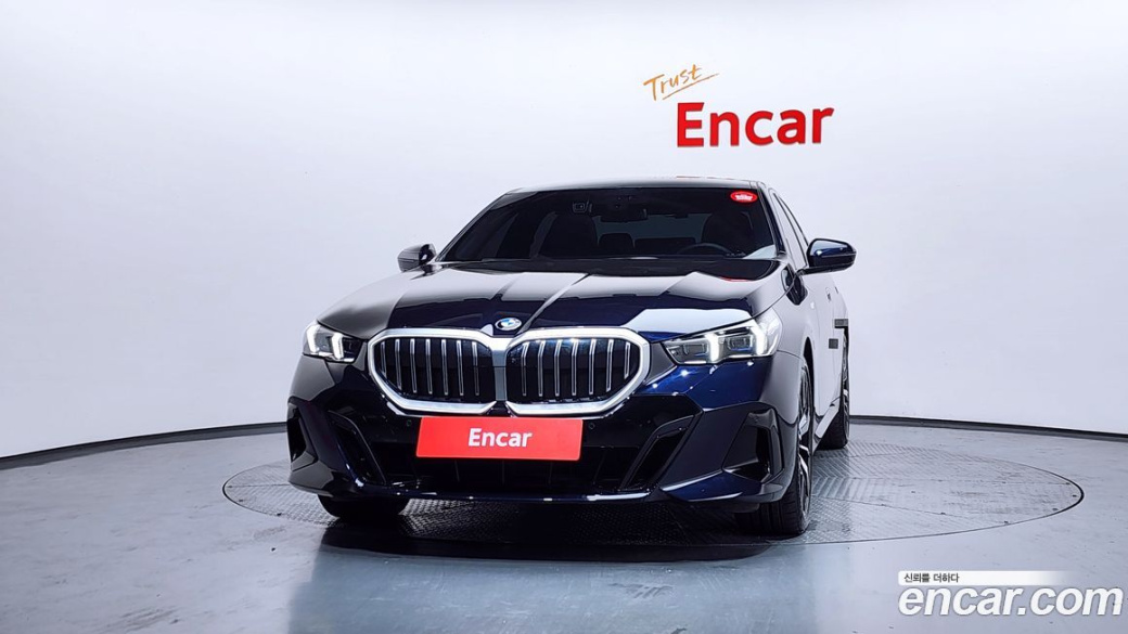 BMW 5-Series 530i xDrive M Sport, 2025