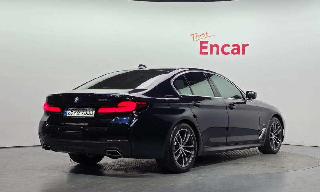 BMW 5-Series 523d M Sport, 2022