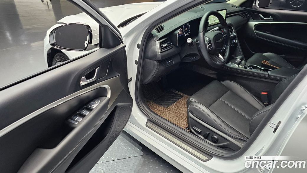 Genesis G70 Gasoline 2.5T 4WD, 2025