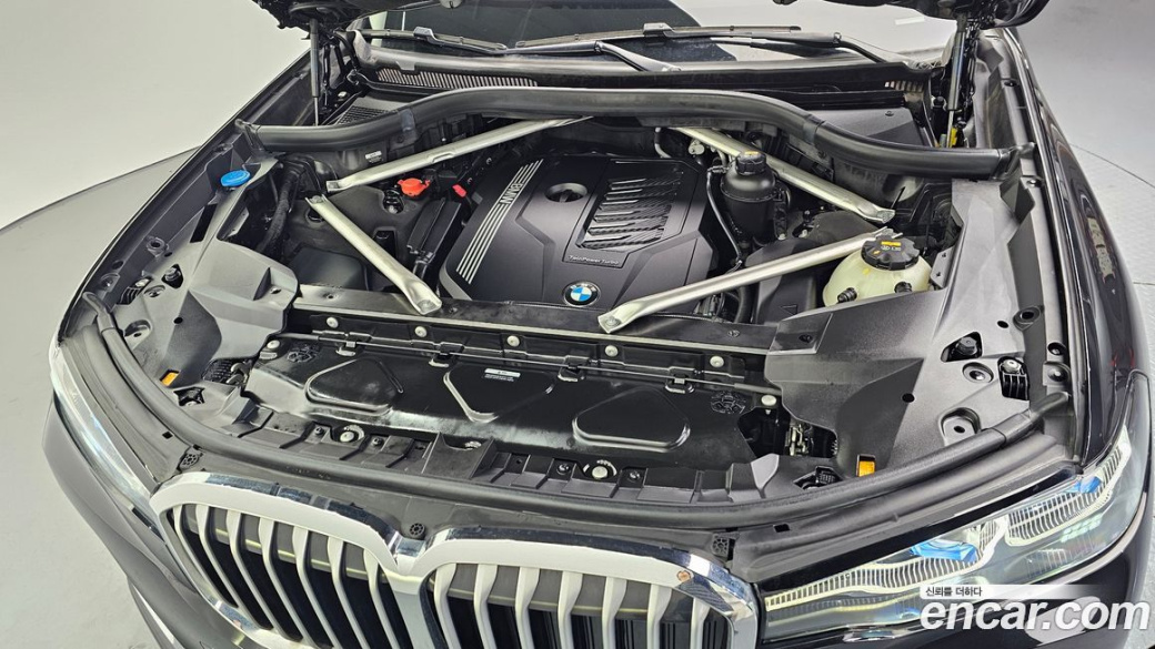 BMW X7 xDrive 40i Design Pure Excellence 7-Seater, 2022
