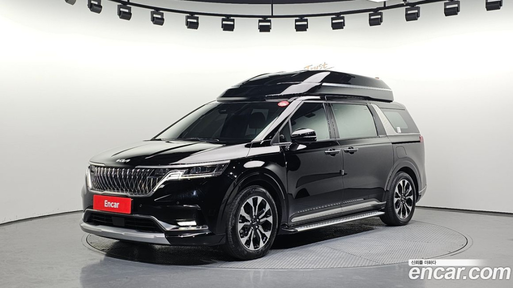 Kia Carnival 9-Seater Hi-Limousine, 2023