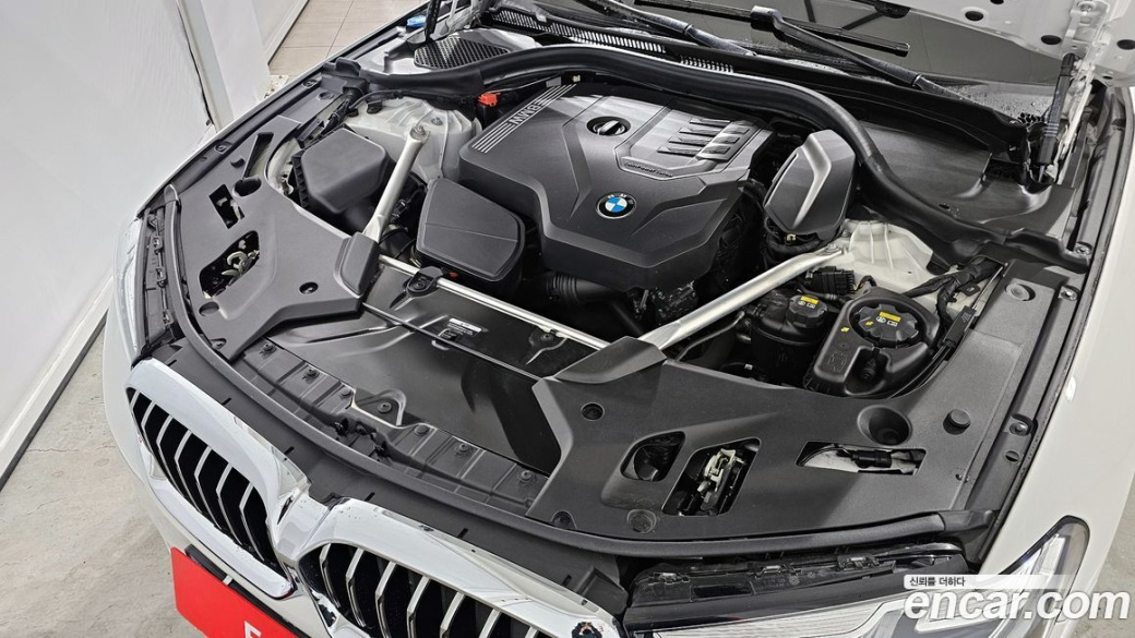 BMW 5-Series 530i Luxury, 2022