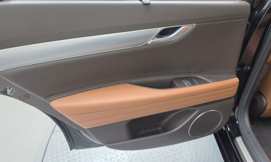 Genesis G80 Gasoline 2.5 Turbo 2WD, 2024