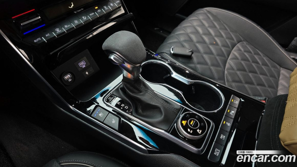 Kia Mohave Diesel 3.0 4WD 7-Seater, 2023